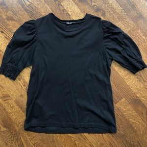 Black bubble shoulder shirt